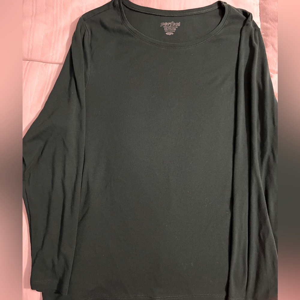 2/$10 Old Navy Perfect long sleeve tee